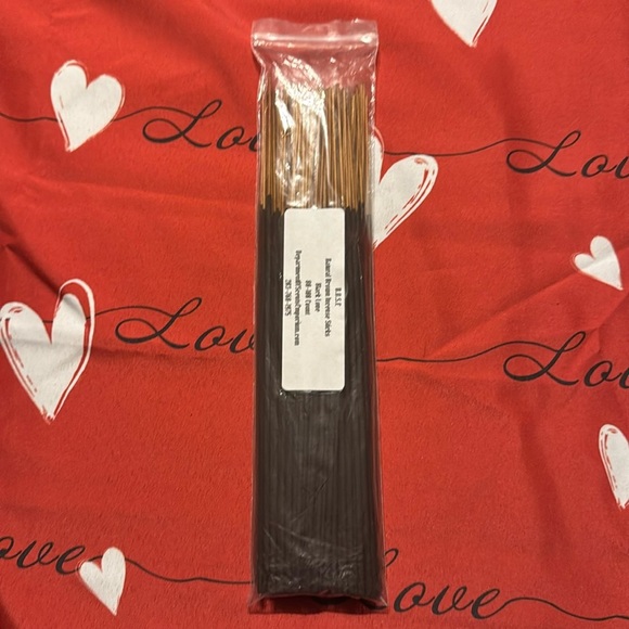 Natural Brown Black Love Exotic Incense Bundle of 80-100 sticks - Picture 1 of 12